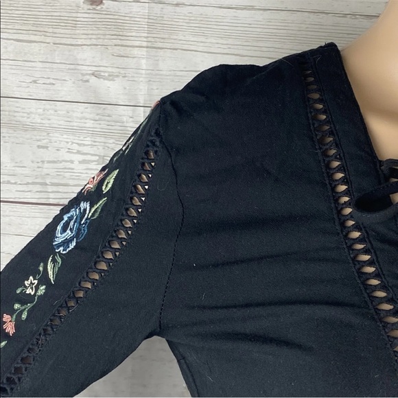 Kendall & Kylie Romper - Picture 3 of 12